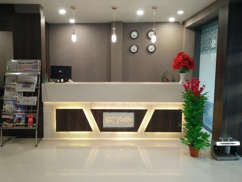 Hotel Planet Vadodara Exterior photo