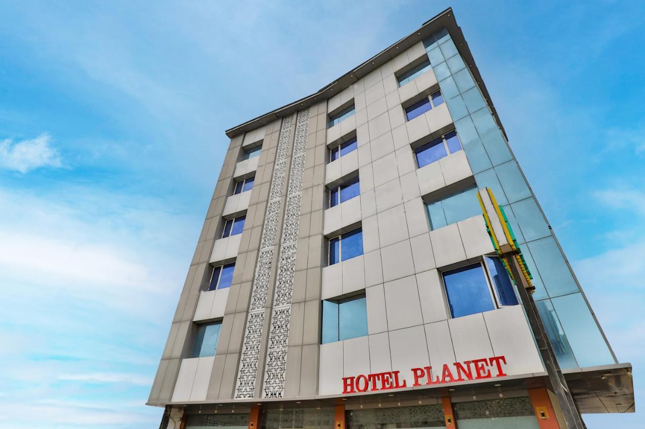 Hotel Planet Vadodara Exterior photo