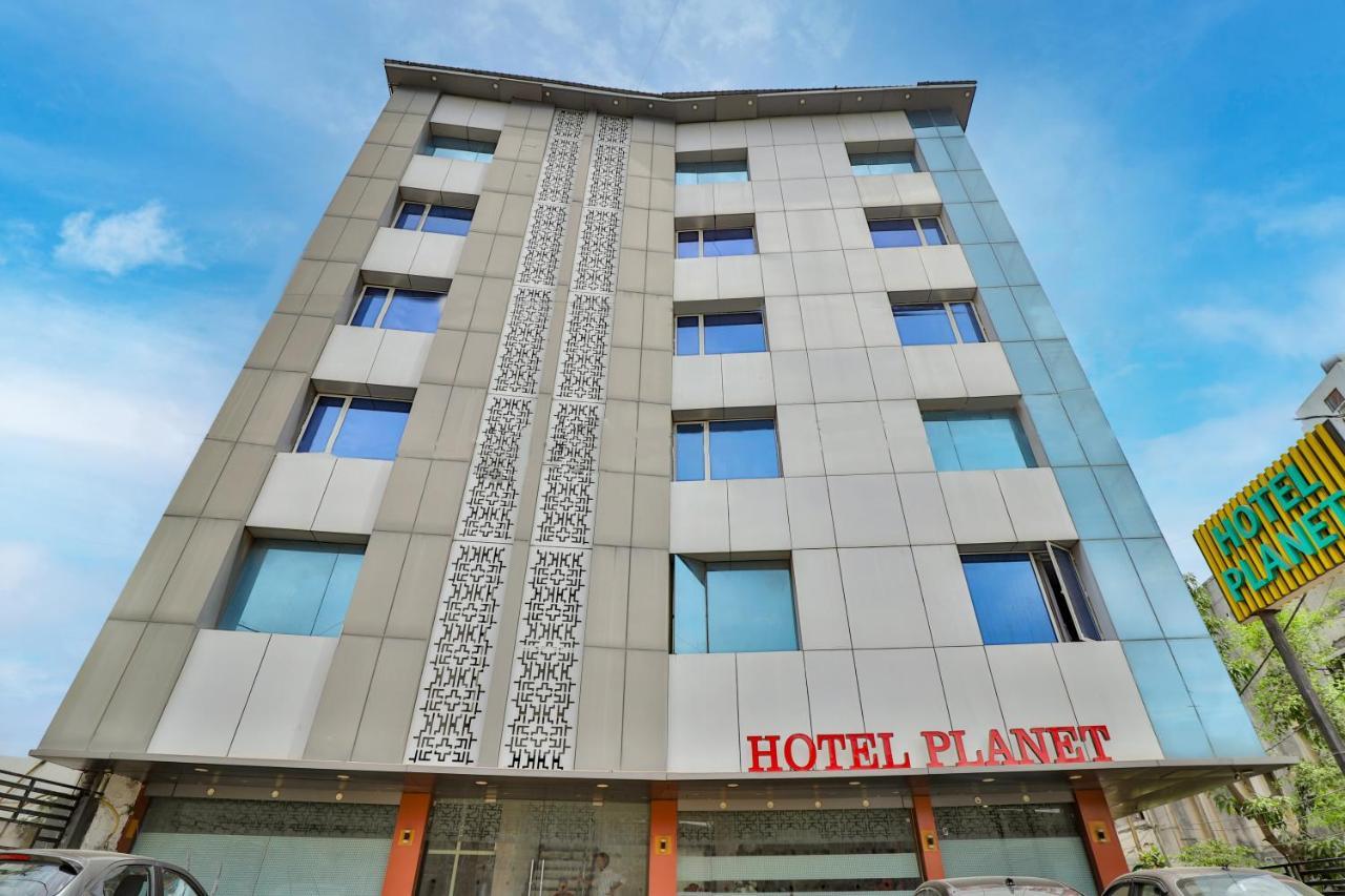 Hotel Planet Vadodara Exterior photo