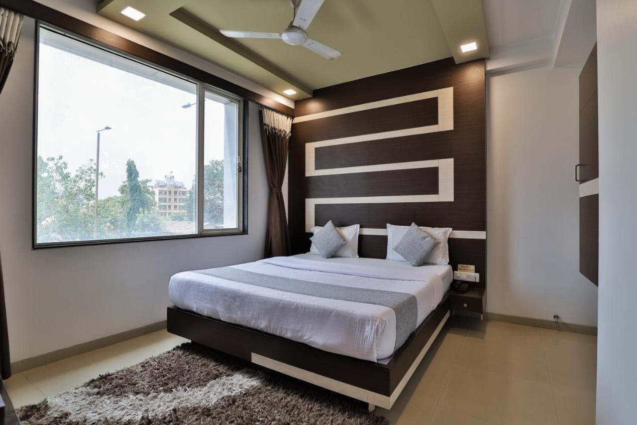Hotel Planet Vadodara Exterior photo
